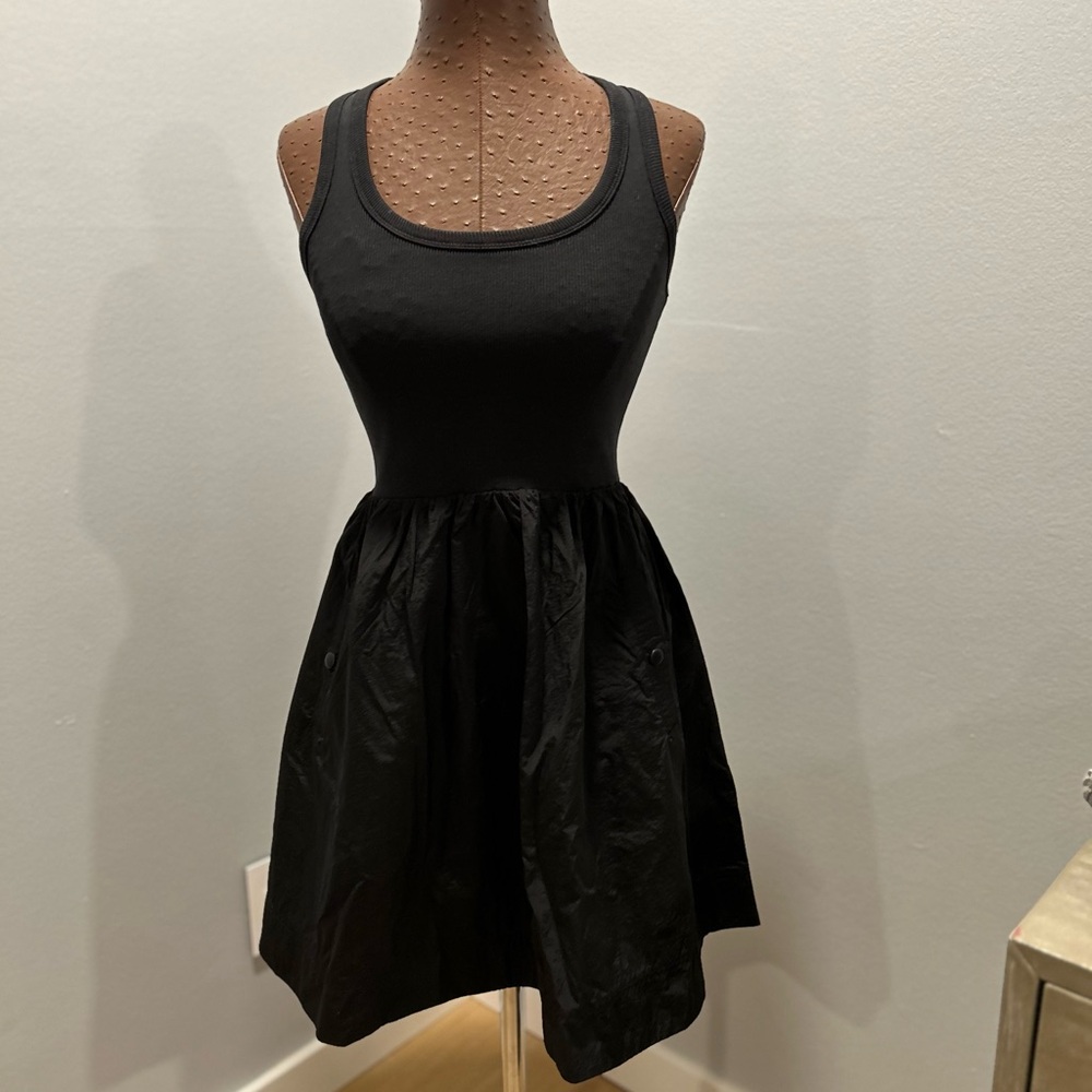 Steve Madden NWT puffy Bottom  Dress, Black, XS